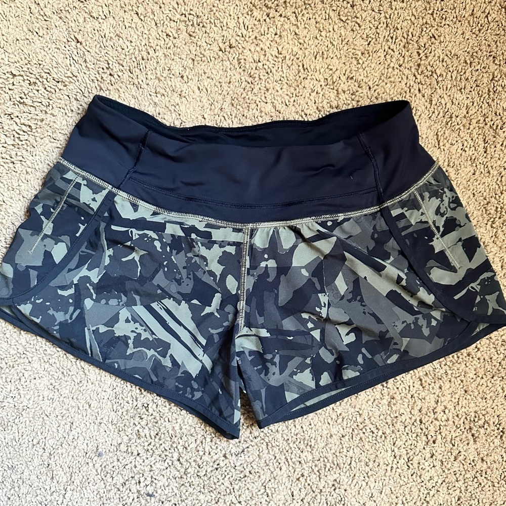 Lululemon speed up short 4” inseam size 6